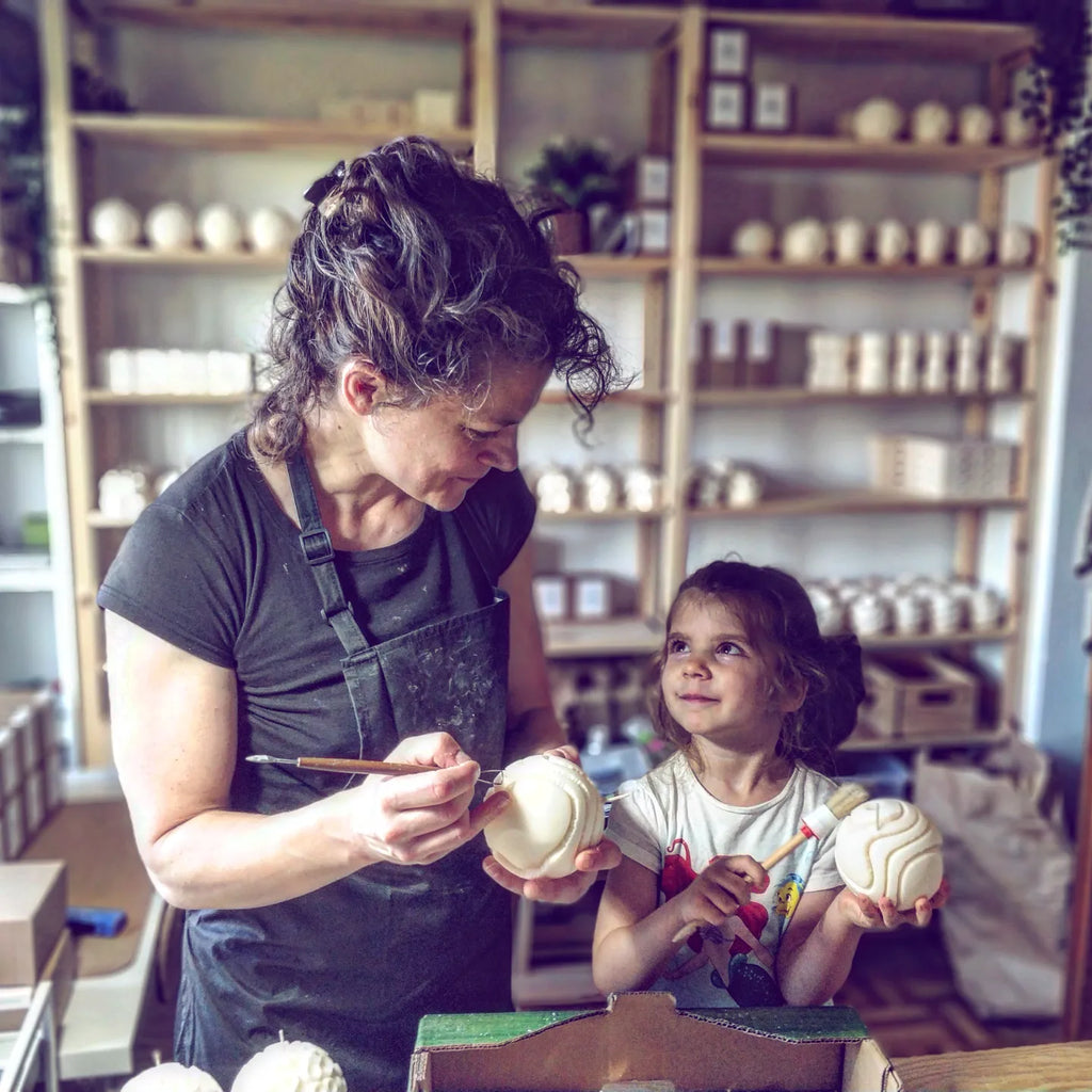 Eco-Friendly Candle Making: Sustainable Practices for Conscious Crafters